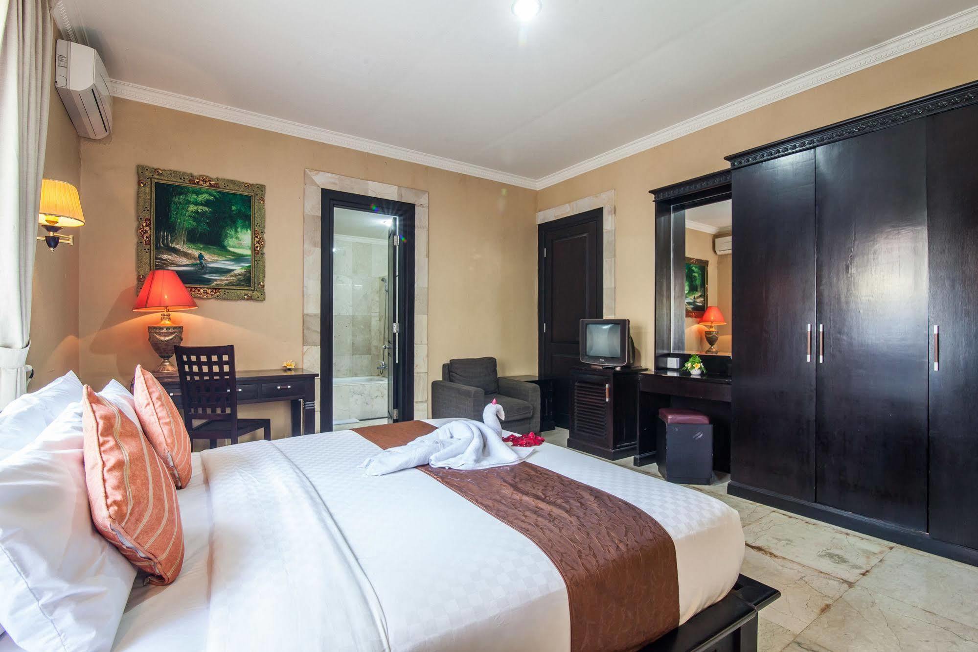 Puri Yuma Hotel Denpasar Zewnętrze zdjęcie