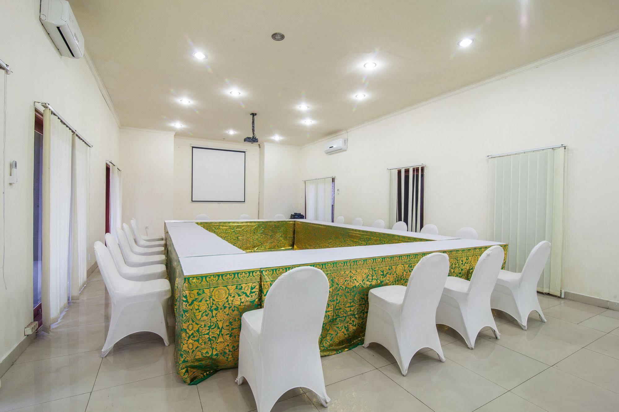 Puri Yuma Hotel Denpasar Zewnętrze zdjęcie