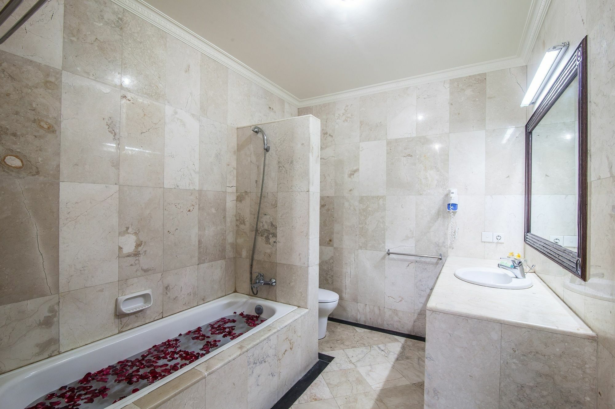 Puri Yuma Hotel Denpasar Zewnętrze zdjęcie